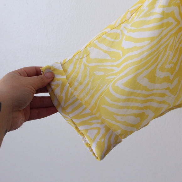 GUESS Small Yellow Sheer Zebra Print Button Down 3/4 Sleeve Blouse - Picture 6 of 7